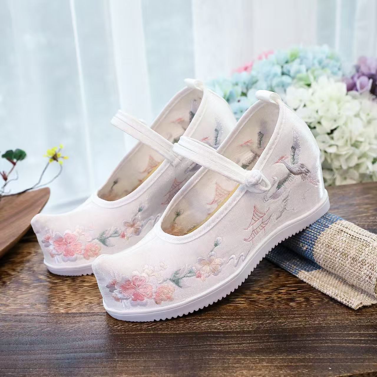 Vrouwen verhoogde interne gebo - Embroidery Canvas recensie en prijs