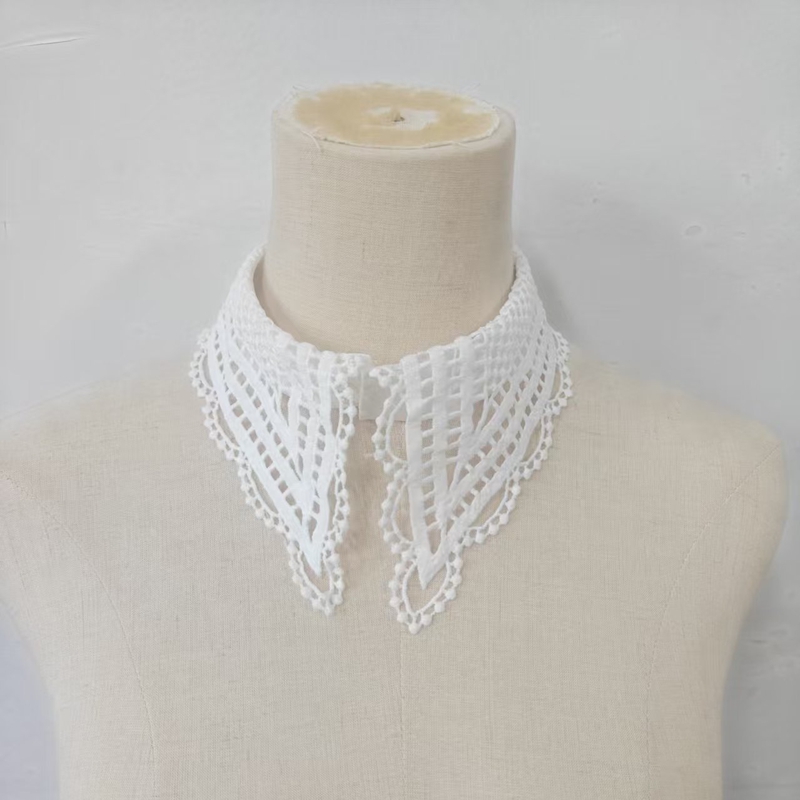 Dames witte geruite valse kraa - Embroidery Origin recensie en prijs