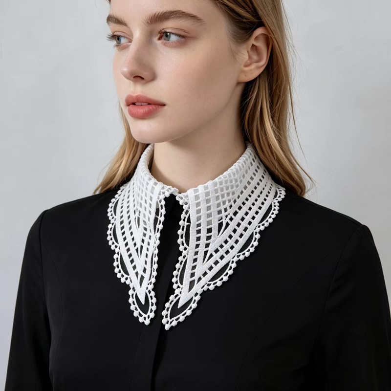 Dames witte geruite valse kraa - Embroidery Origin recensie en prijs
